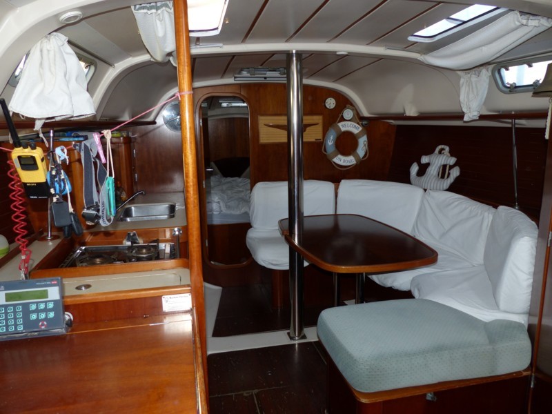 Oceanis 351 - 22.jpg